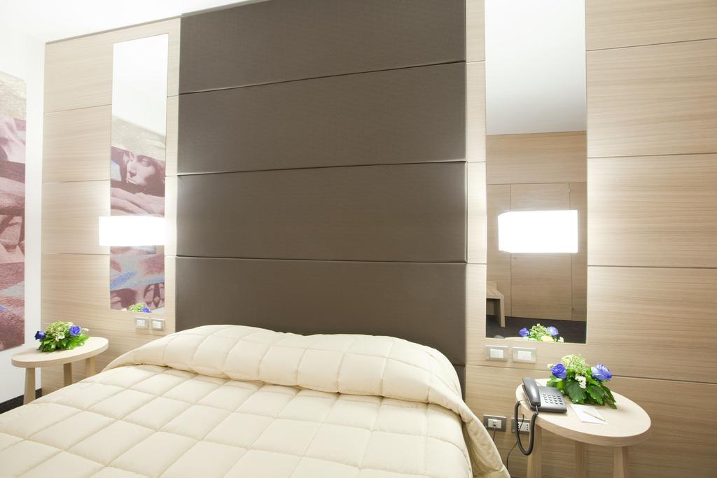 Centrum Palace Hotel&Resorts Campobasso Habitación foto