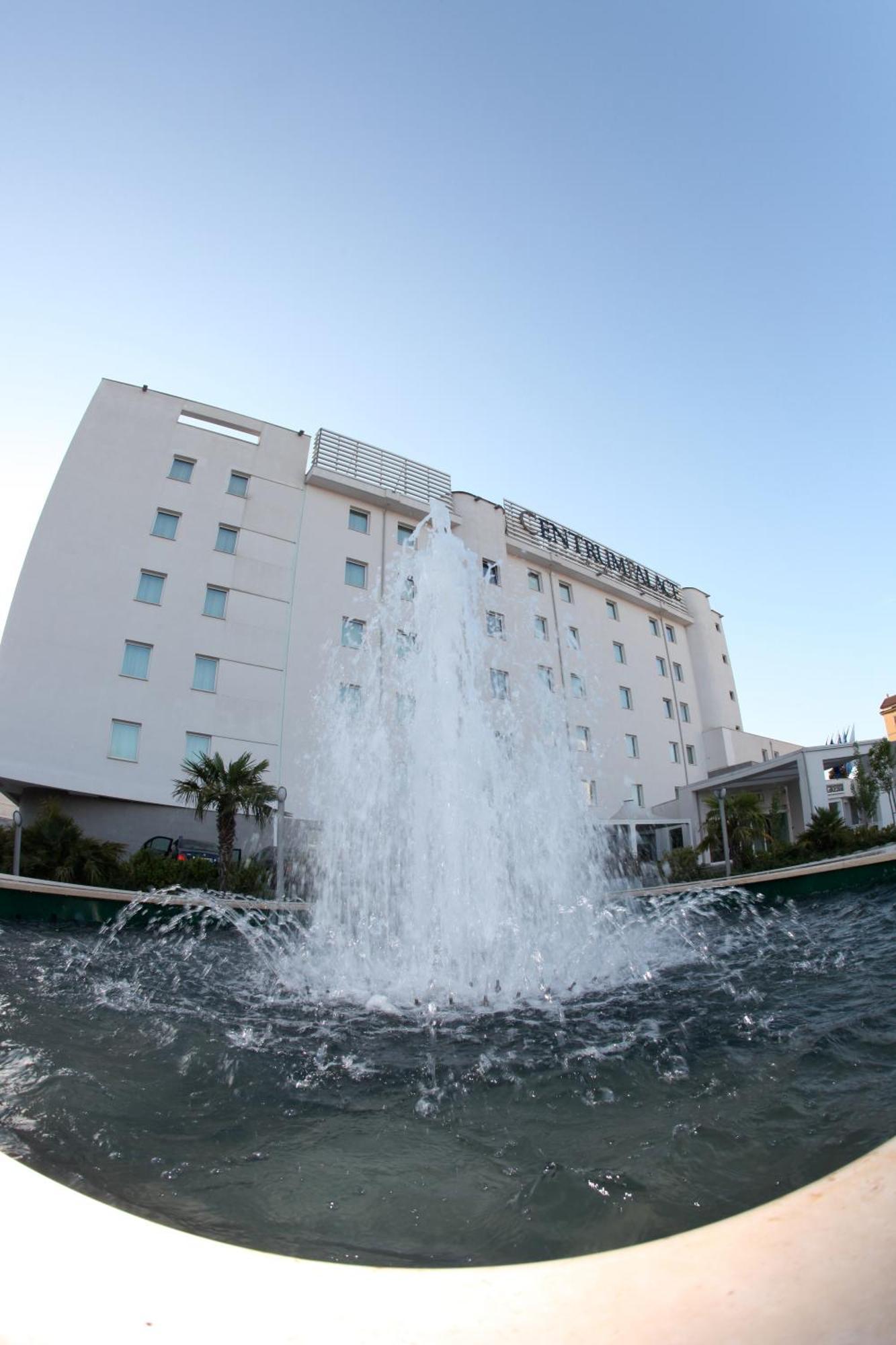 Centrum Palace Hotel&Resorts Campobasso Exterior foto